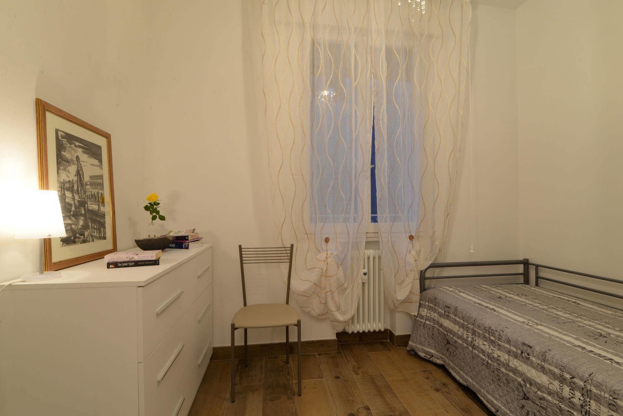 Centralissimo Con 2 E 2 Bagni